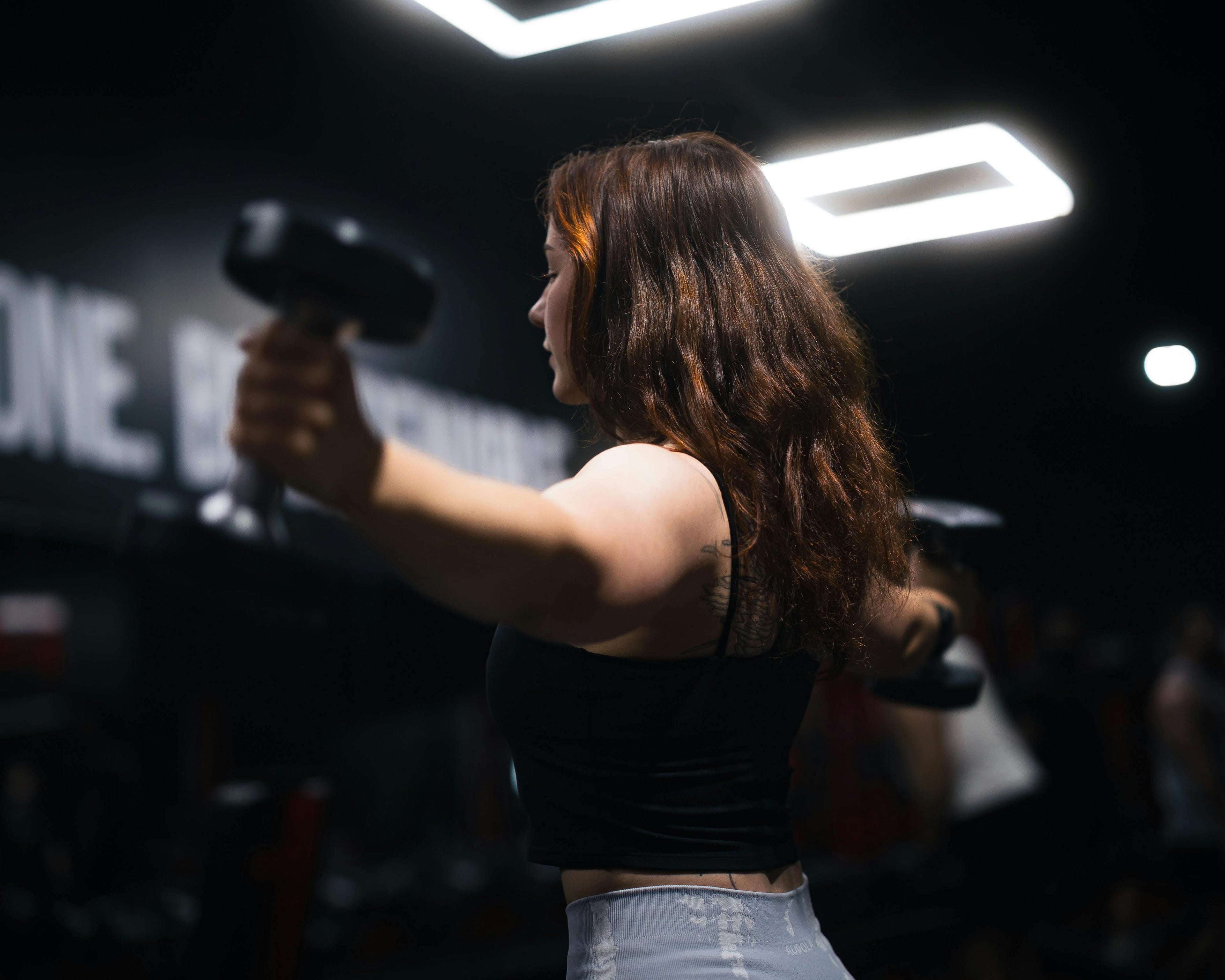 Why Can't You Feel Your Delts? The Hidden "Shoulder Day" Killers You're Overlooking